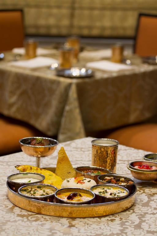 Leisure Inn Grand Chanakya Jaipur Ngoại thất bức ảnh